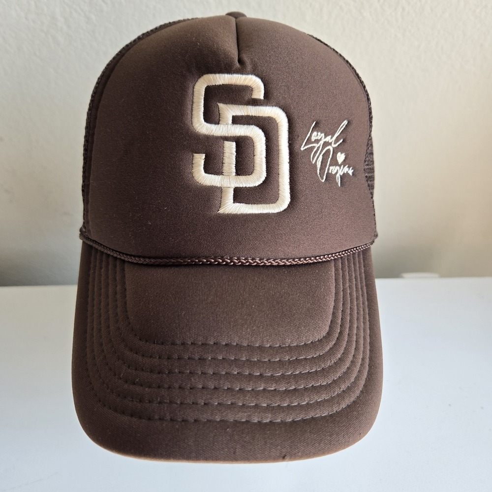 Vintage San Diego Padres SIGNATURE TRUCKER HAT LOYAL ORIGINS Nissun Foam Cap‎